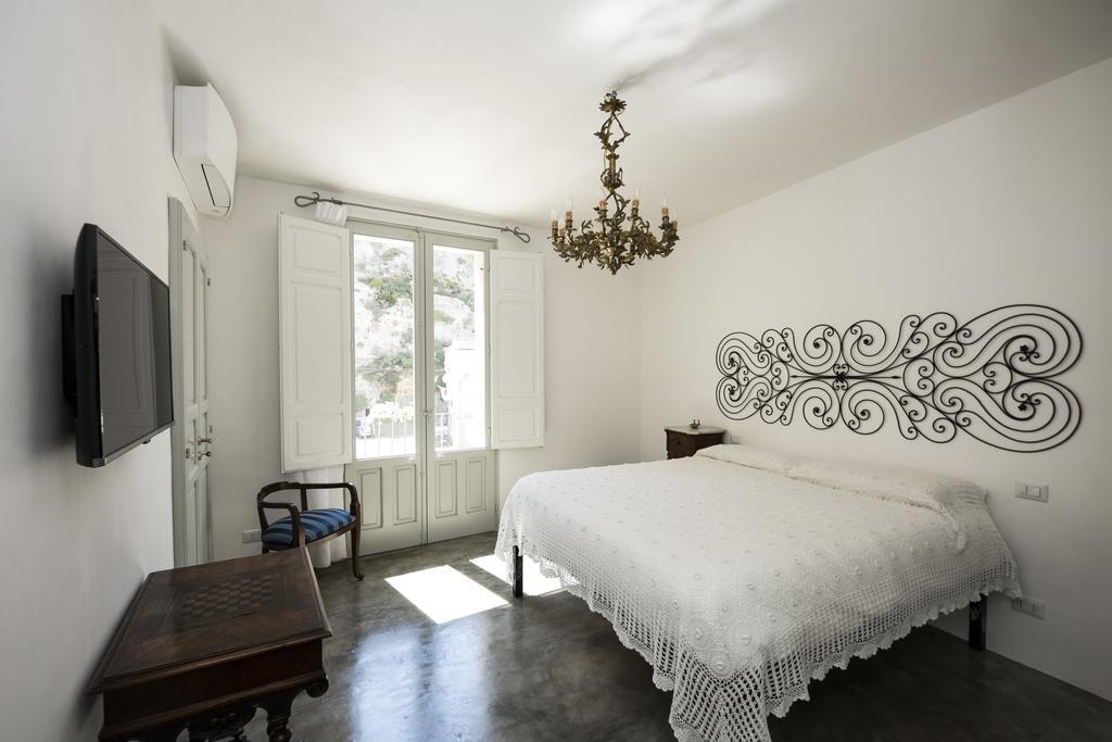 Sanbartolomeo Casa & Putia Bed & Breakfast Scicli Luaran gambar
