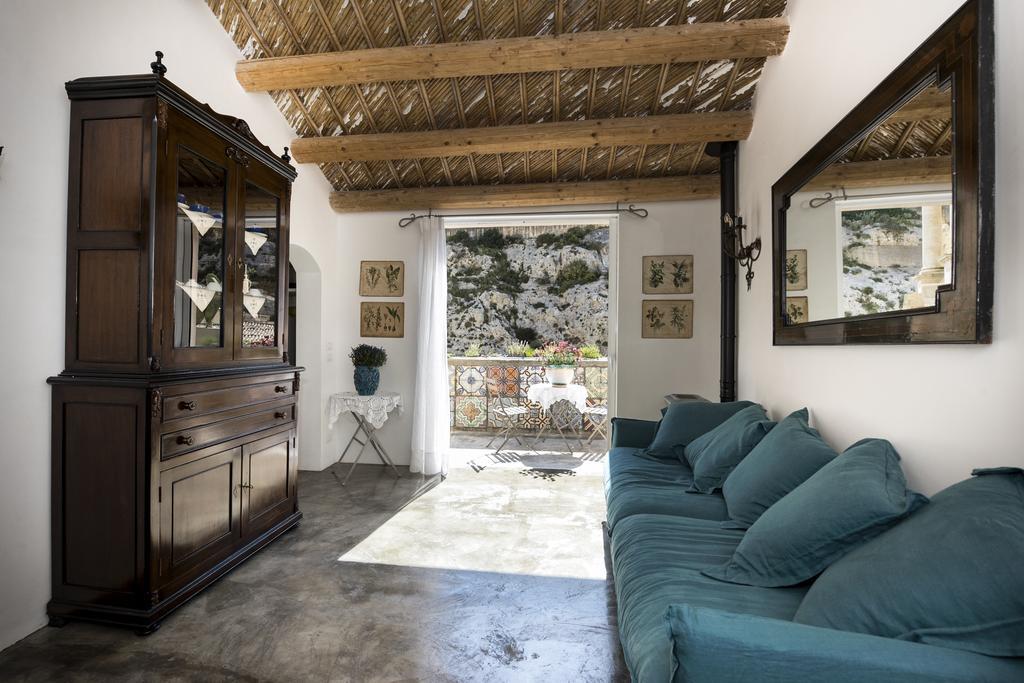 Sanbartolomeo Casa & Putia Bed & Breakfast Scicli Luaran gambar